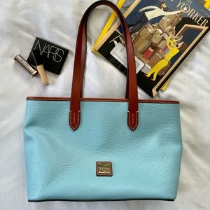 Dooney & Bourke genuine leather tote bag new without tags.
